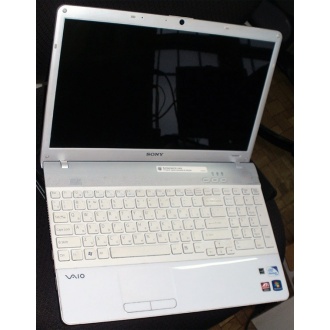 Ноутбук Sony Vaio VPCEB3E1R (Intel Pentium P6100 (2x2.0Ghz) /4096Mb DDR3 /320Gb /Radeon HD5470 /15.5" TFT 1366x768) - Ижевск